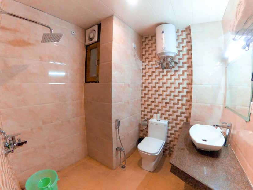 Hotel Aeradyo Inn Washroom
