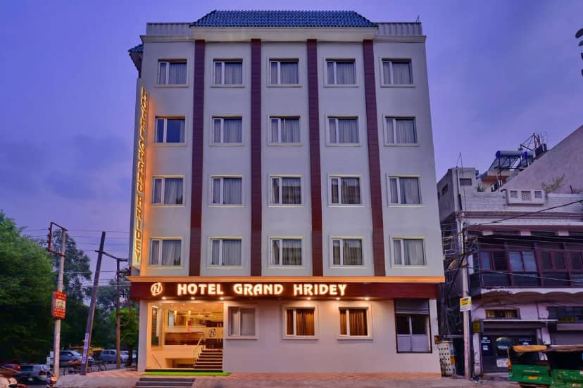 HOTEL GRAND HRIDEY Facade