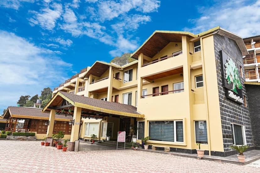 Foxoso Misty Oak Resort Nainital Facade