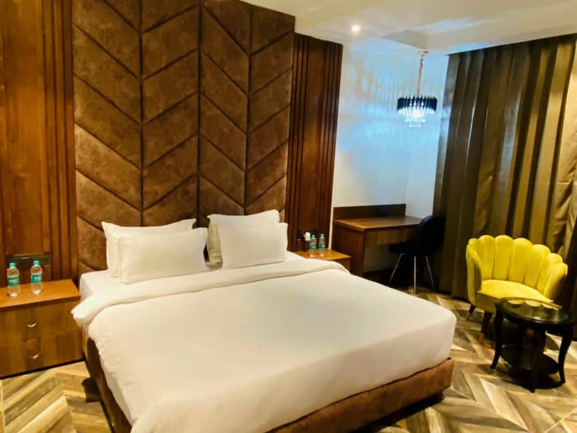 DLS Grand Luxotica Room