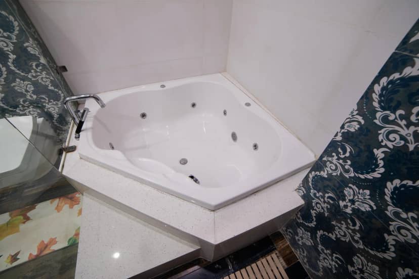 Sterling Marbella Dehradun Jacuzzi