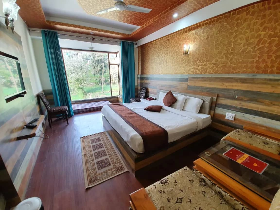 Premium Room (With Himalayan View)