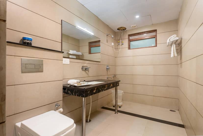 DLS Meghavan Resort Washroom