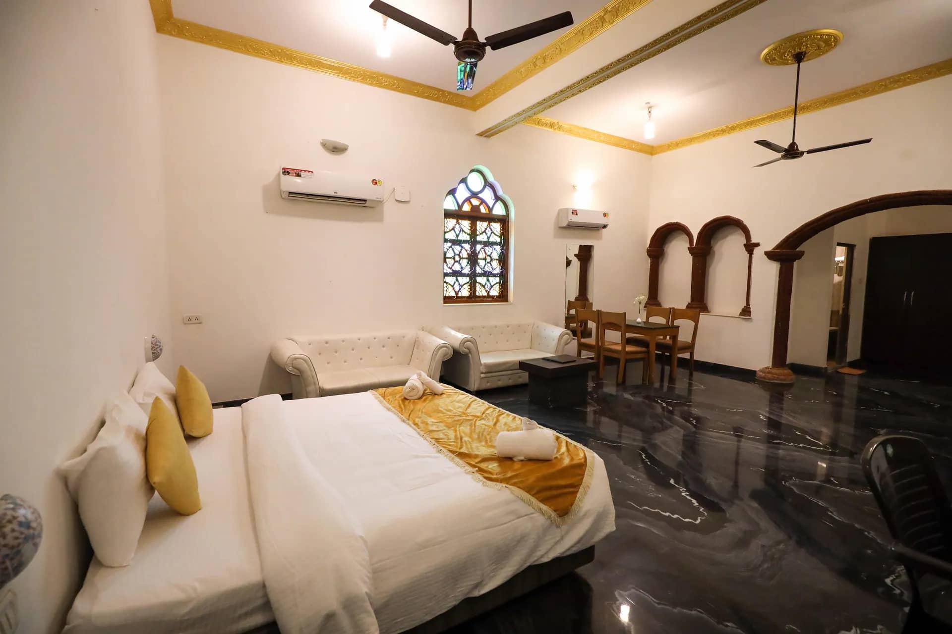 Villa Suites