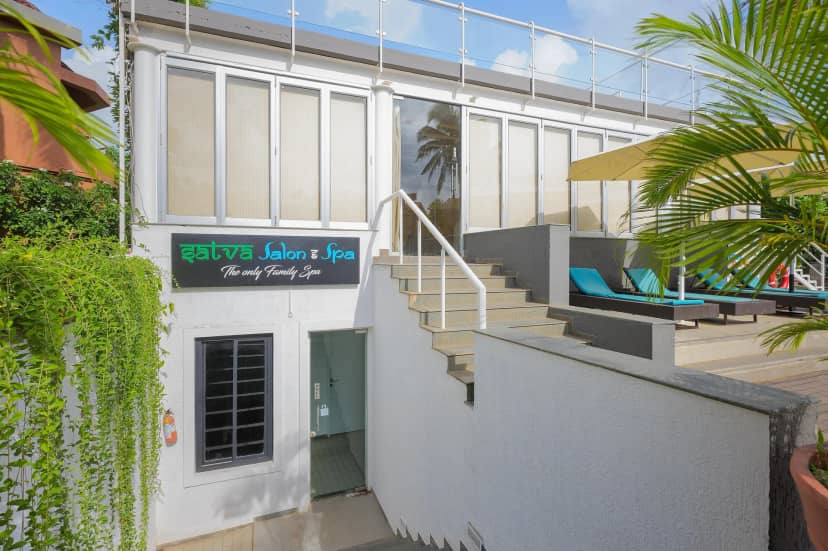 Whispering Palms Beach Resort Spa
