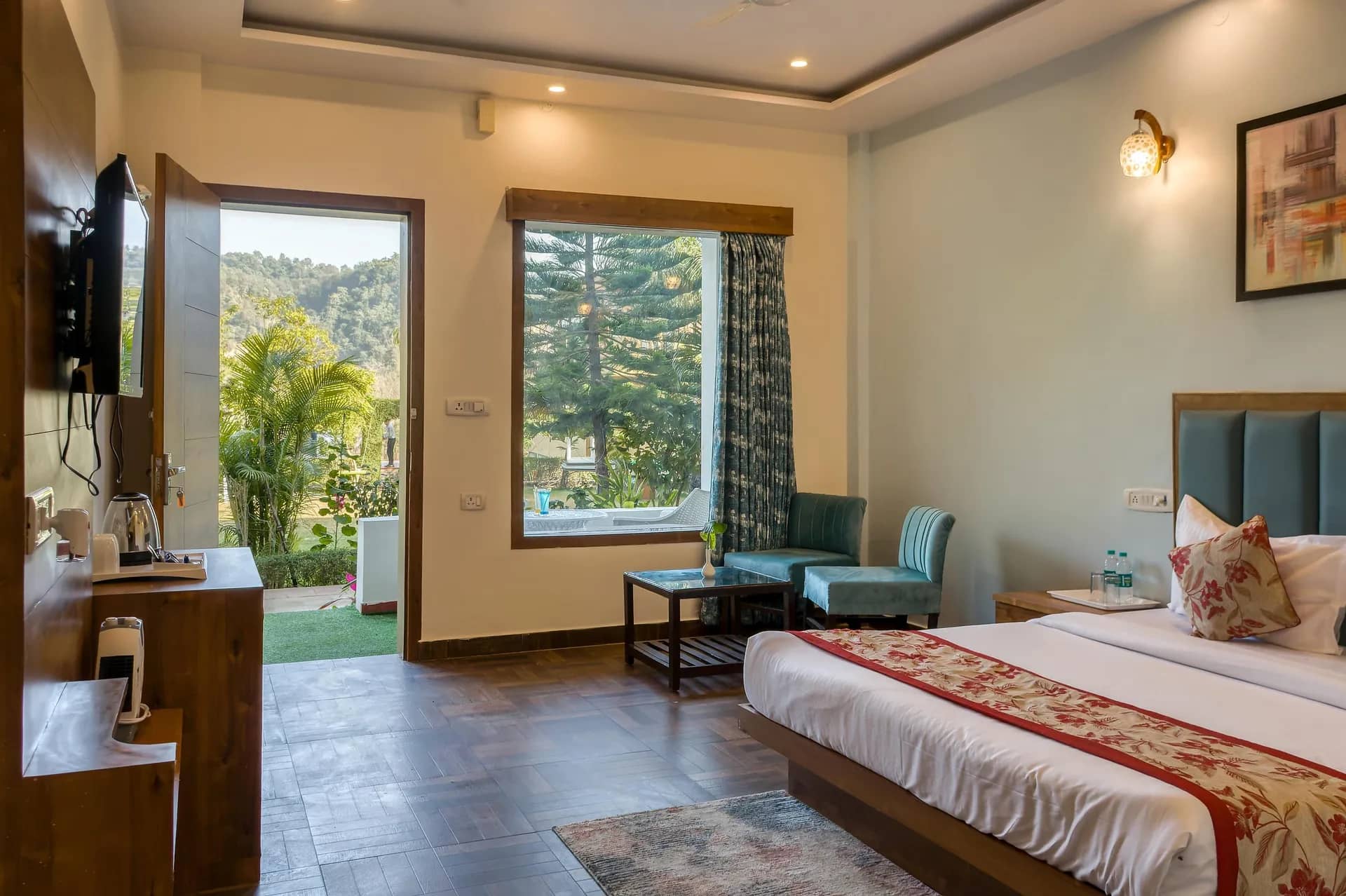 Dee Fellow Resorts Room