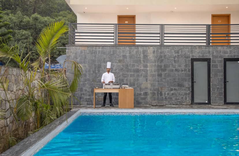 Iris Lite Swimming Pool