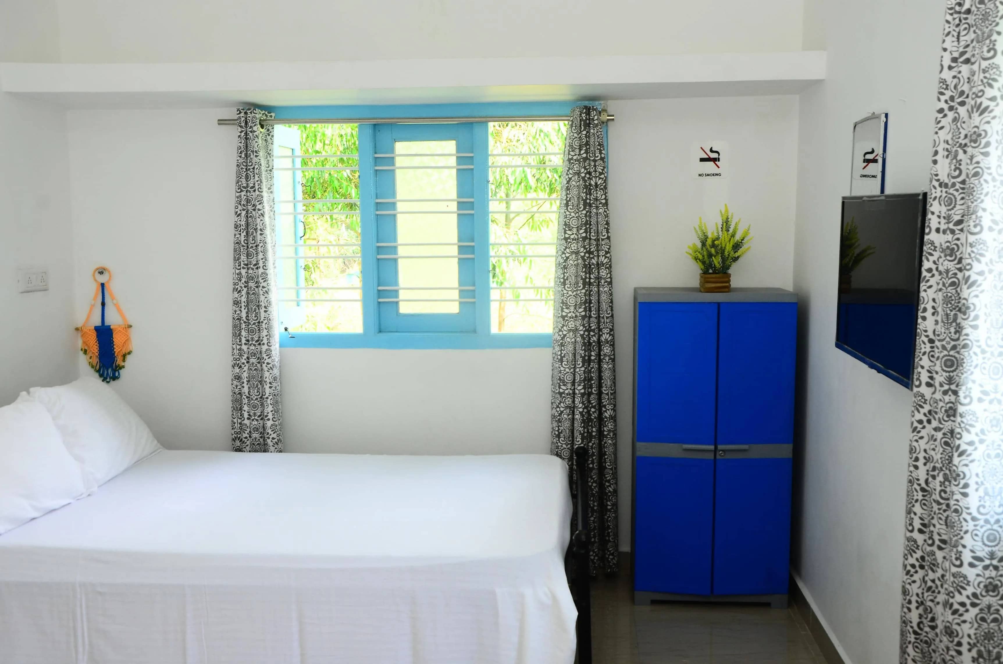 Double room with External Washroom