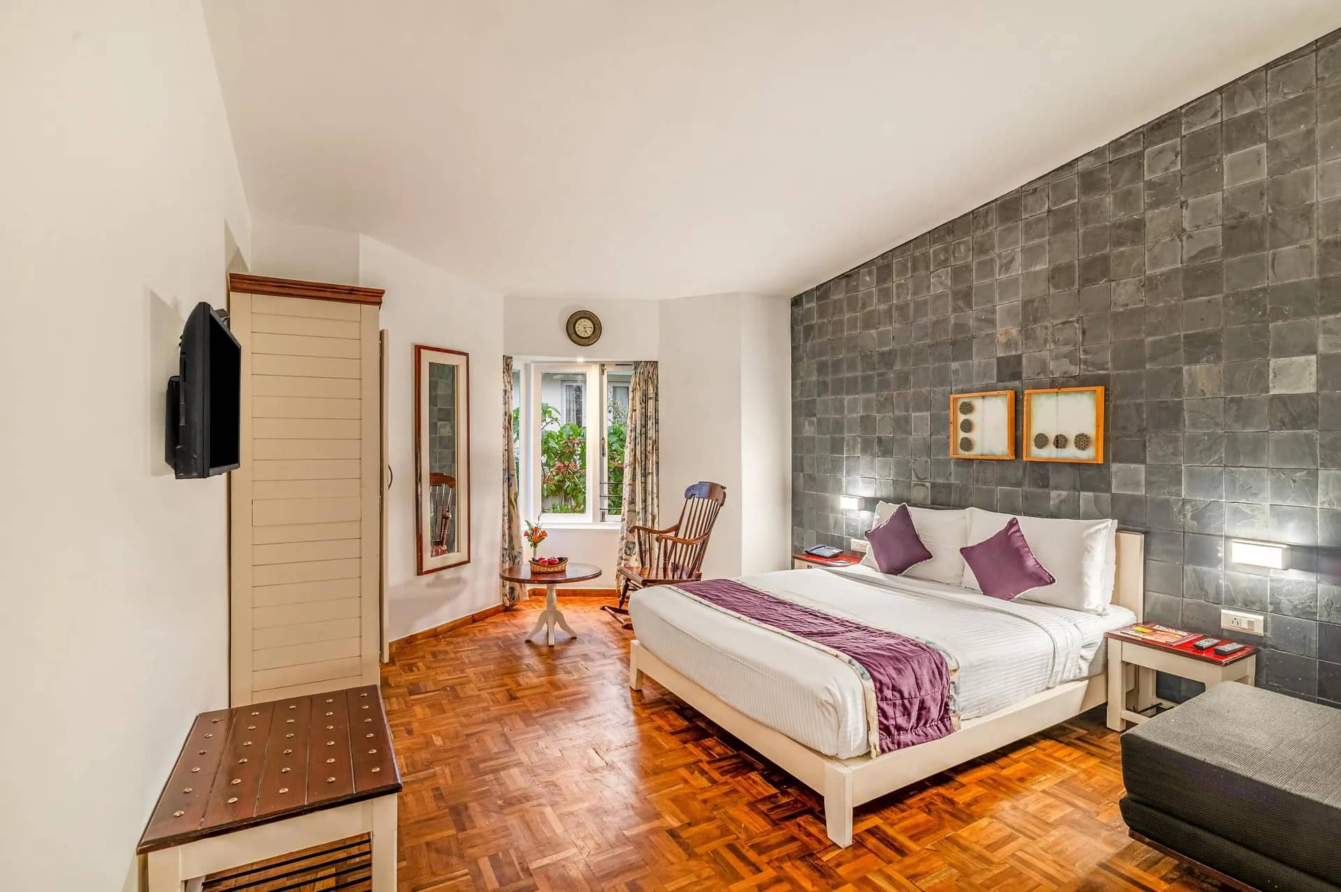 Premier Room