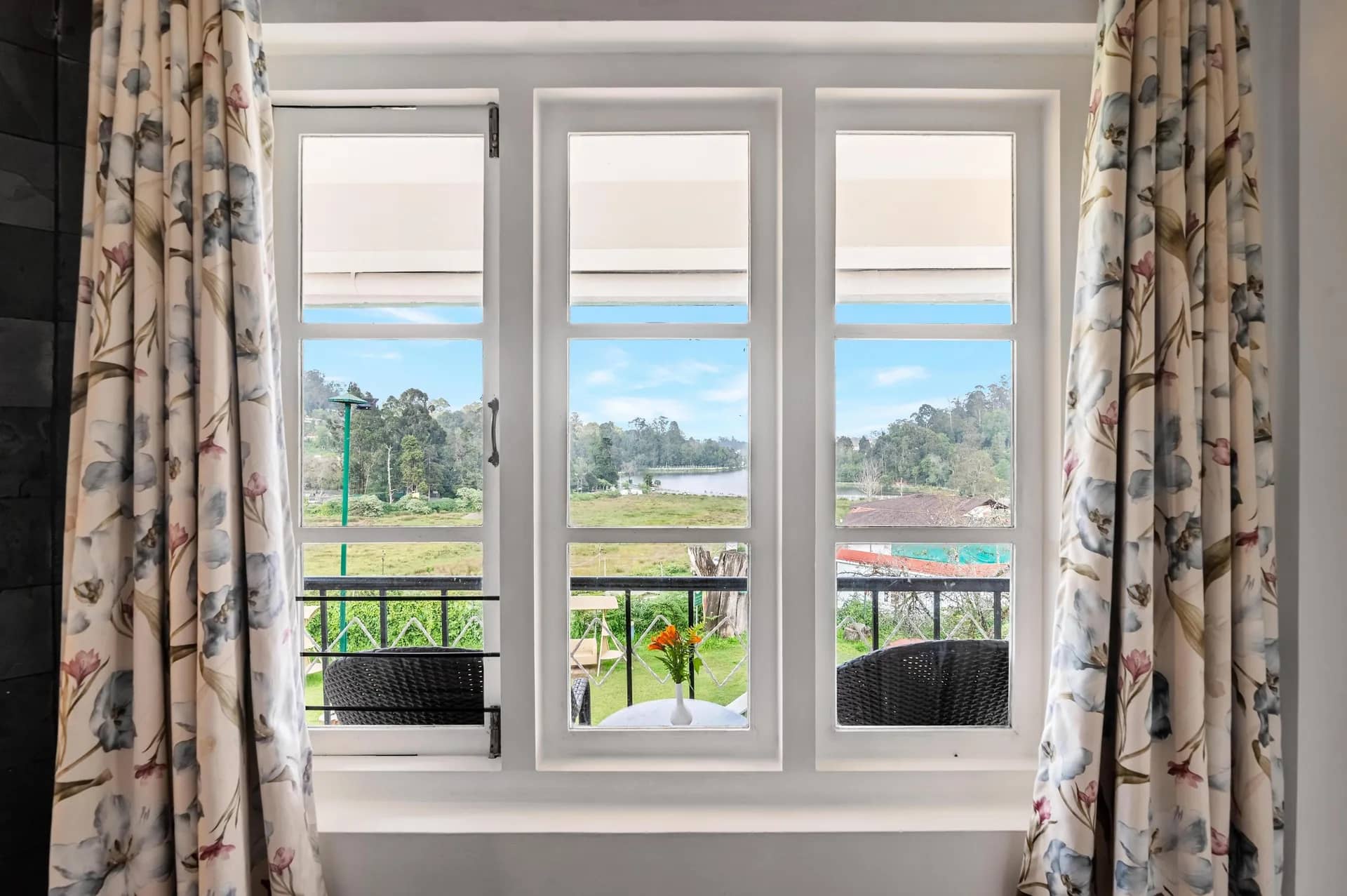2 Bed Room Suite with Balcony and Lake View