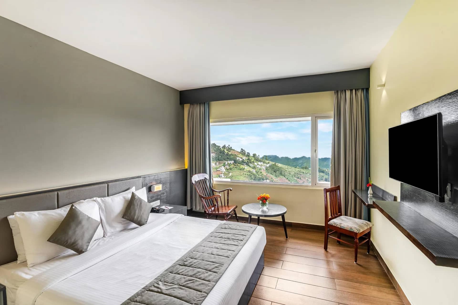 Valley View Classic Room