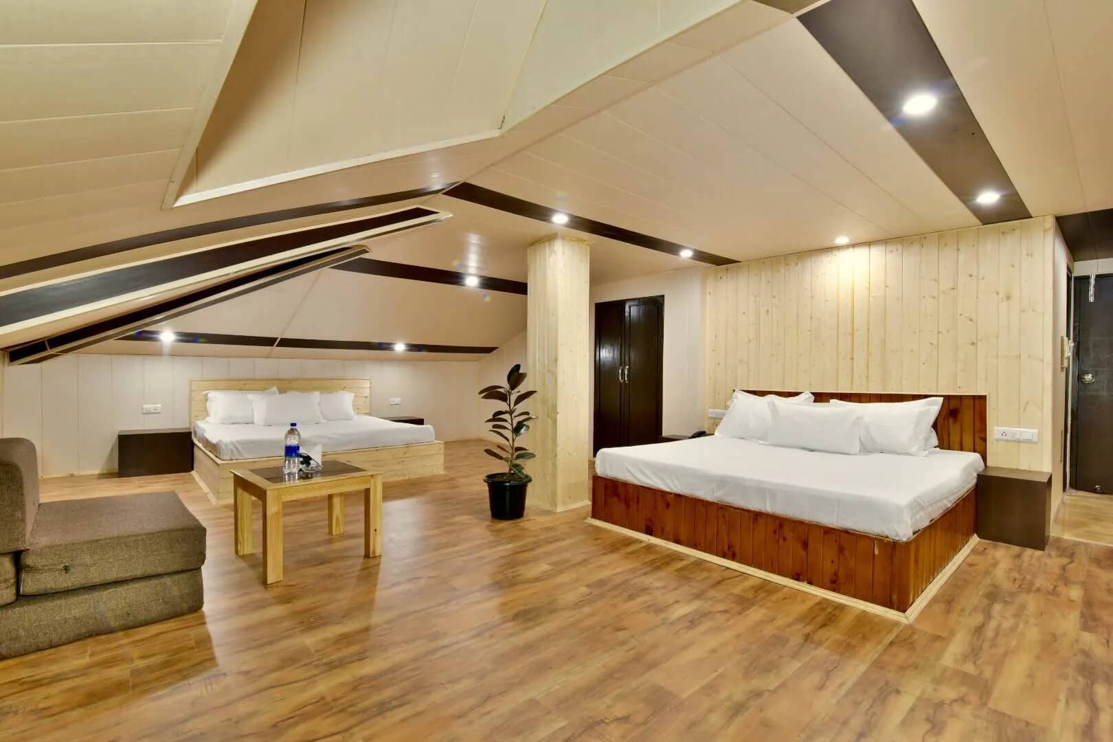 Family Room (4 Bed- Room)