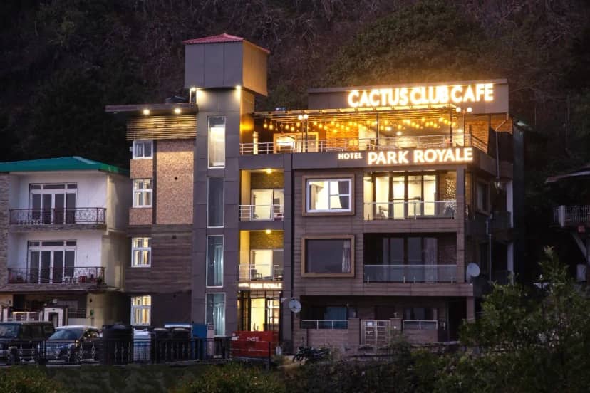 Hotel Park Royale Inn Facade