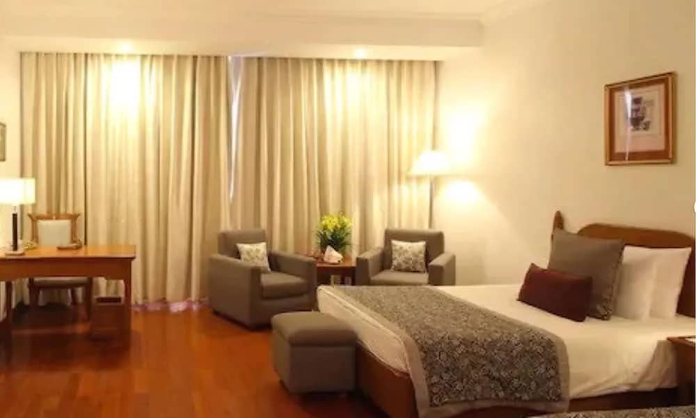 Deluxe Room(Residency Tower)