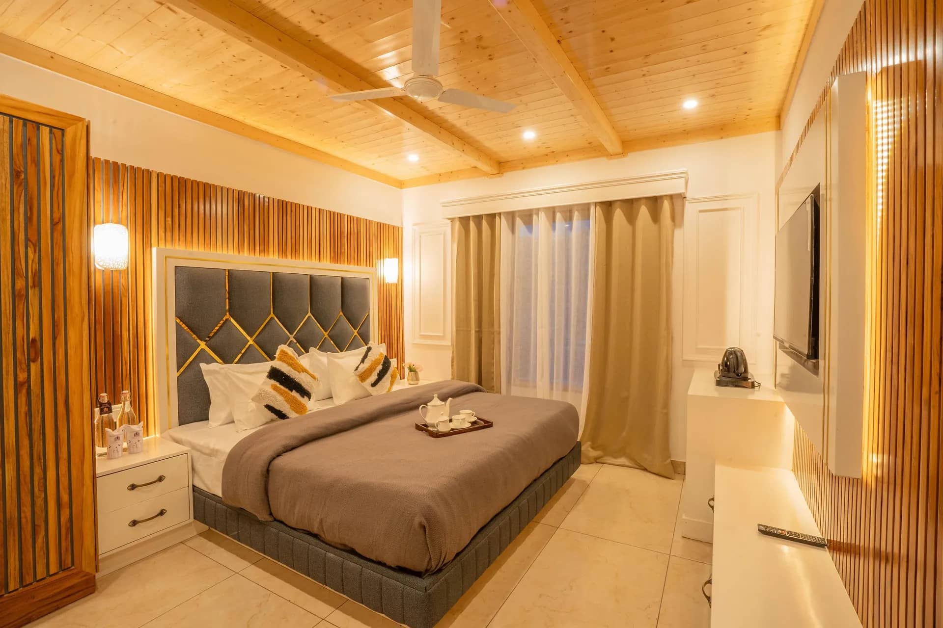 Perfectstayz Paradise Room