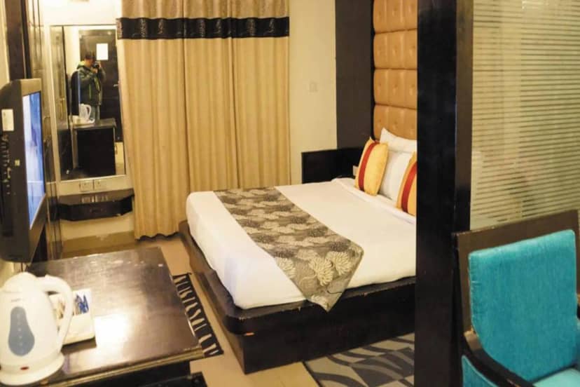 Dynasty Resort Room