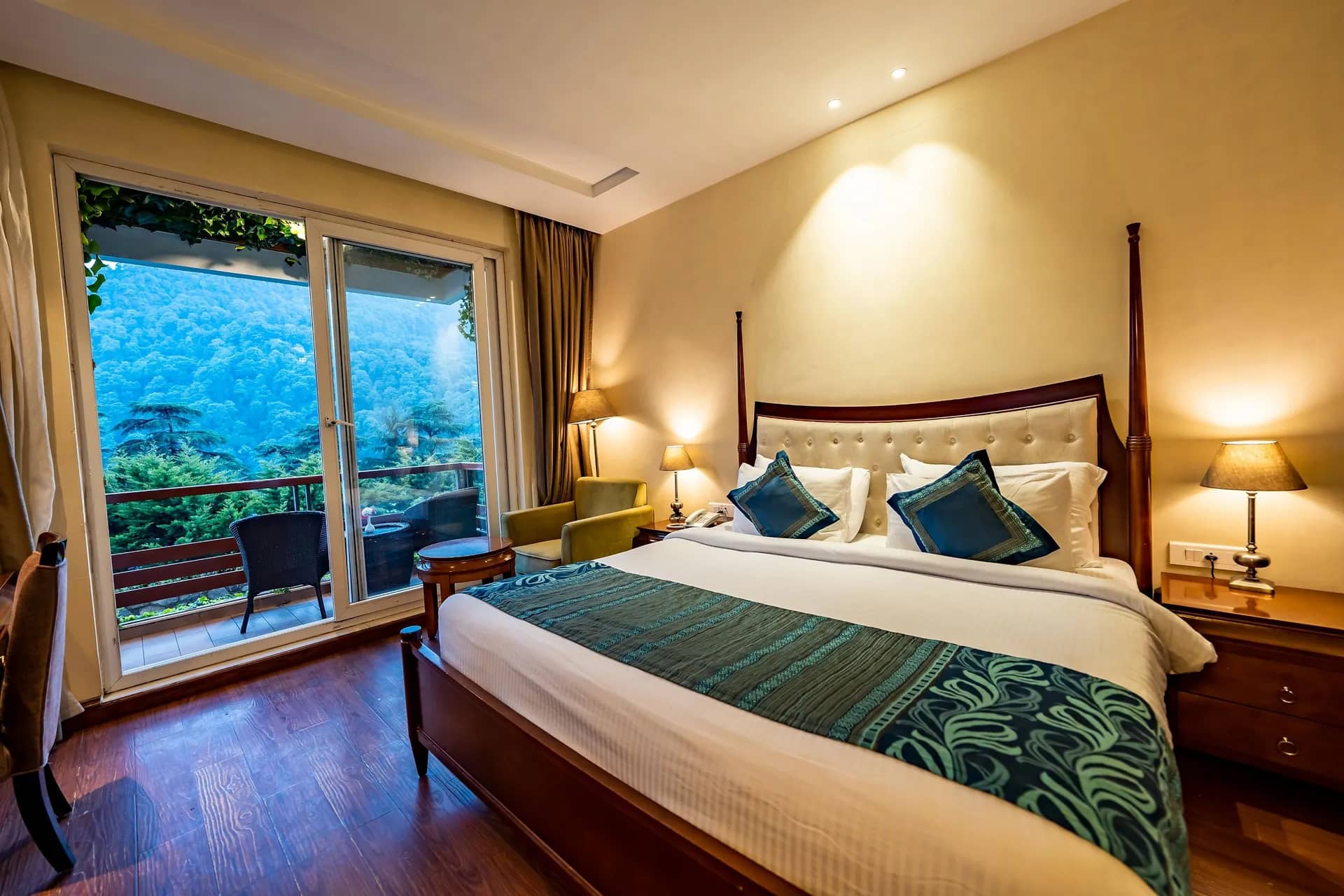 Premium Room ( Mountain View)