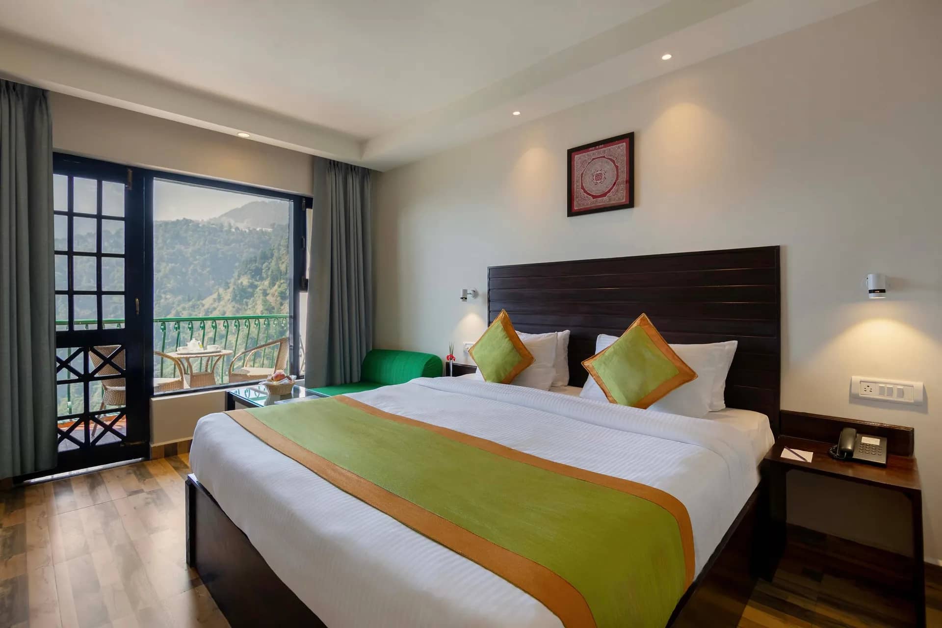 Valley View Classic Room With Balcony