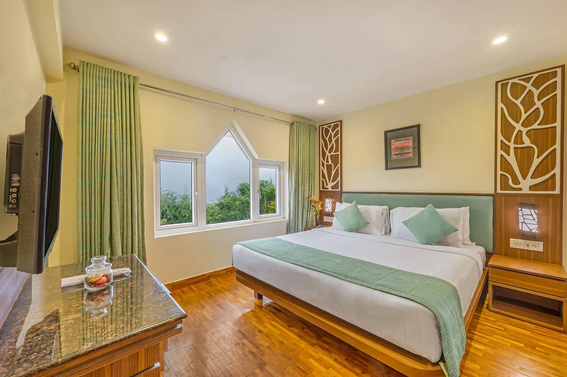 Valley View Privilege Suite