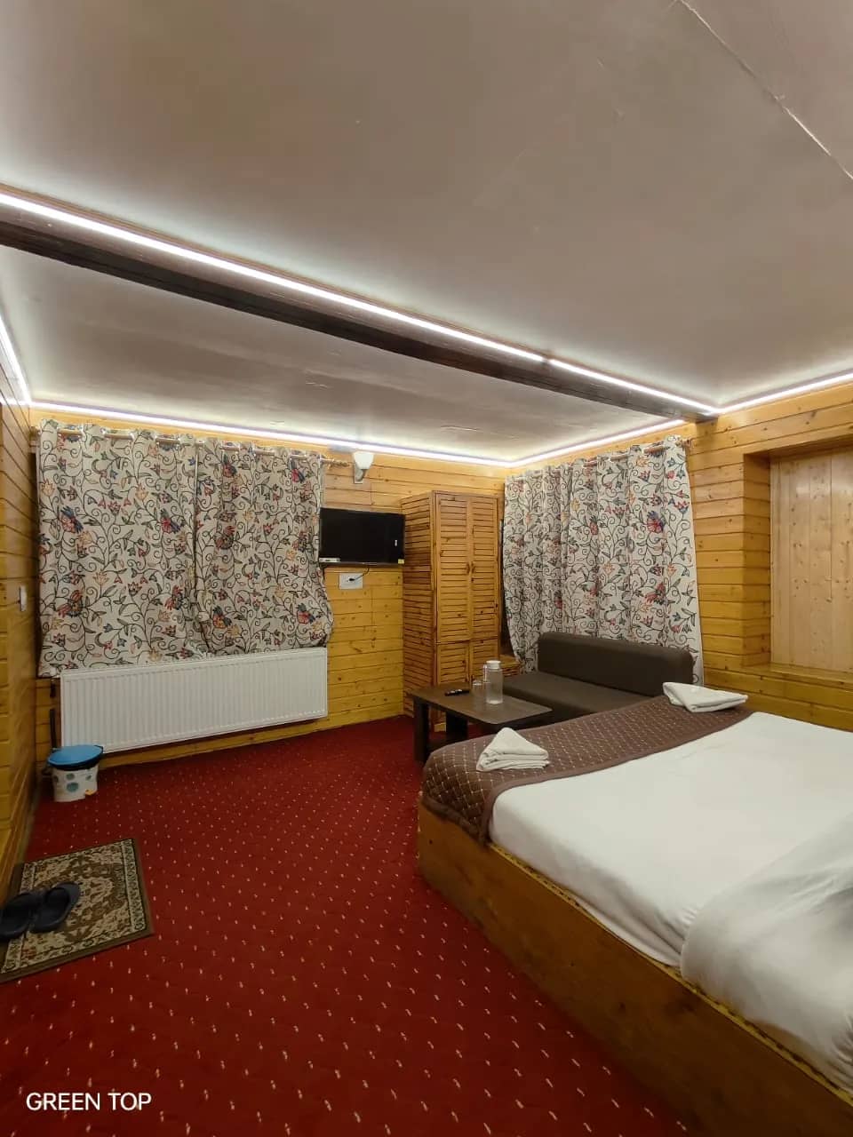 Green Top Resort Room