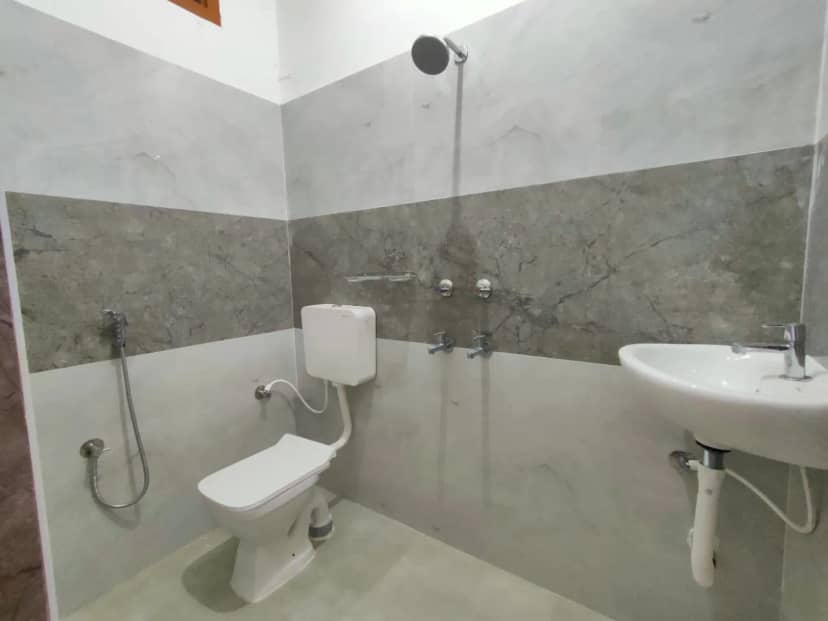 Bairava Bliss Inn Washroom