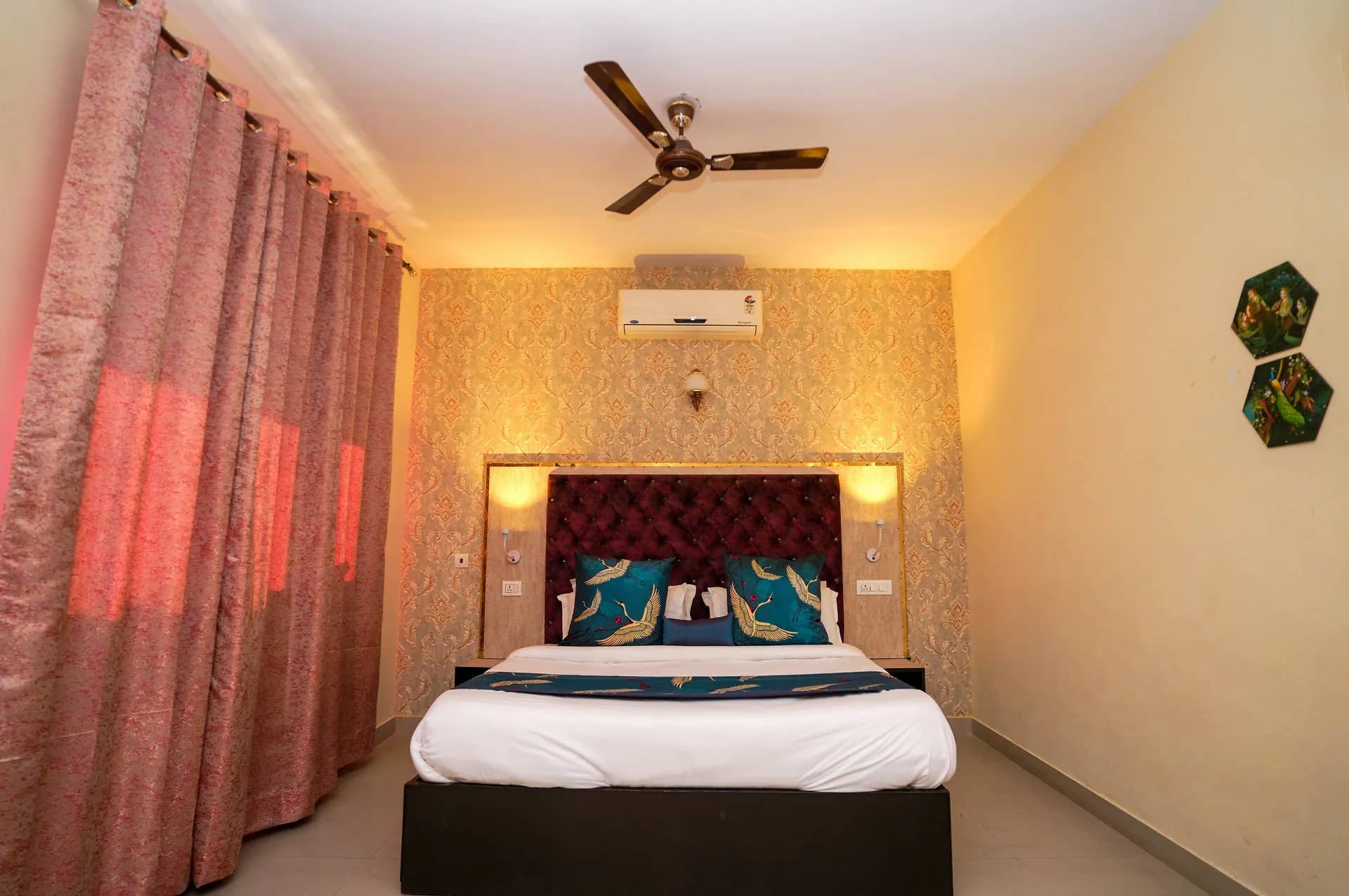 Hotel Neeraj Bhawan - Triveni Ghat Room