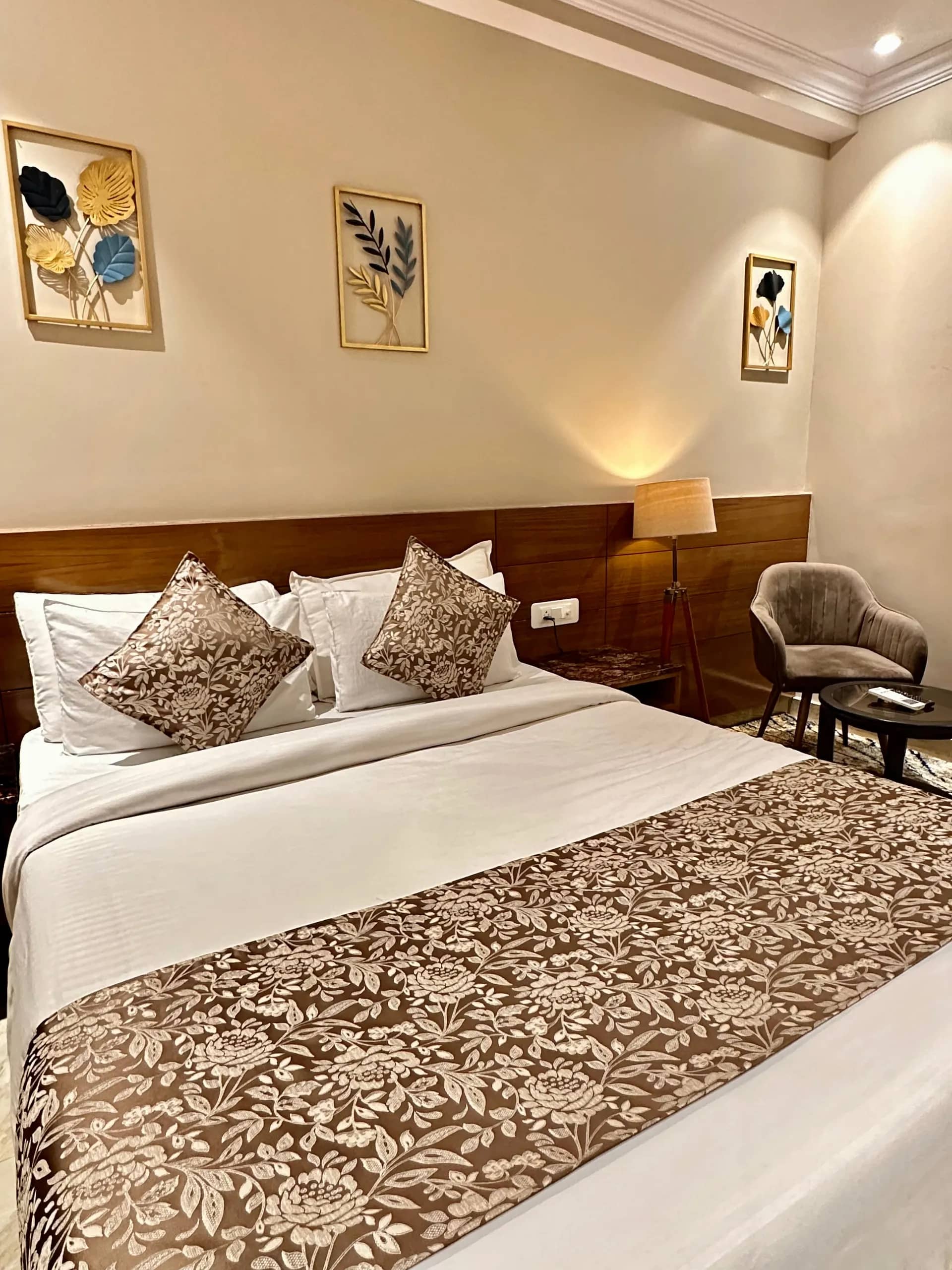 Executive Queen Bed
