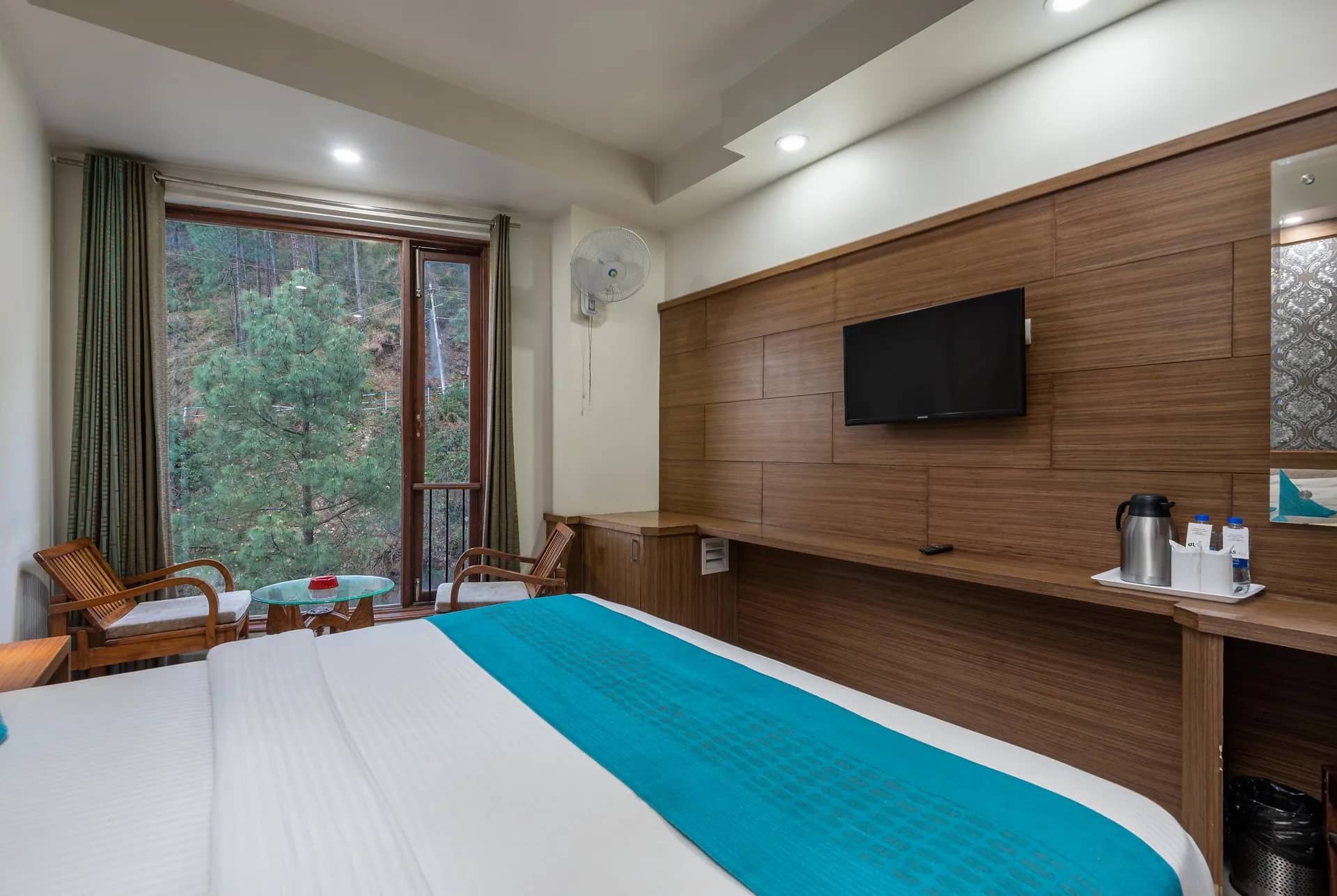 Super Deluxe Room (Front Facing Jungle View)