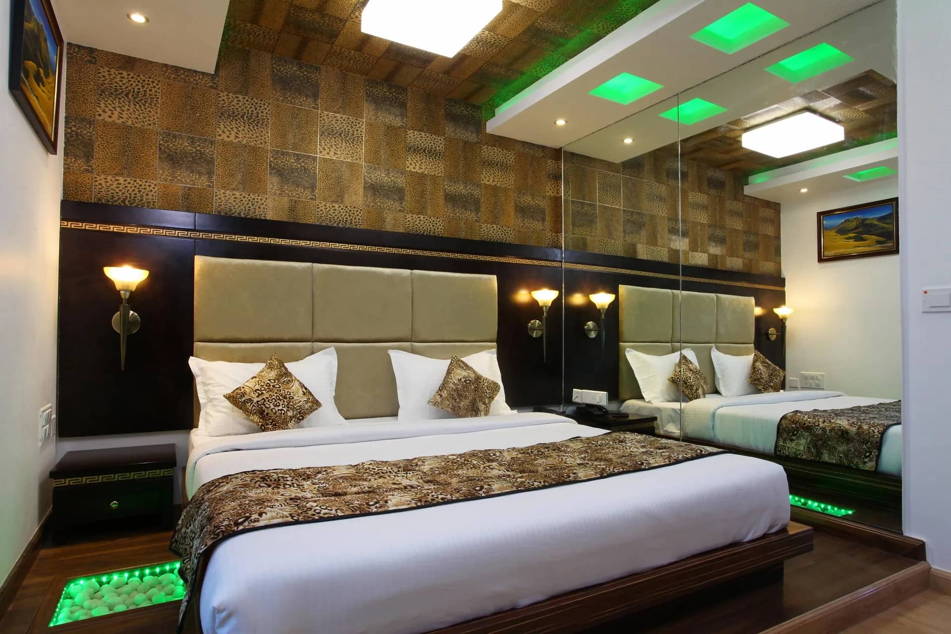 Hotel Tigers Roare Room