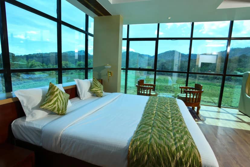 Hotel Tigers Roare Outdoors