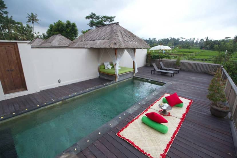 Alam Puisi Villa Swimming Pool