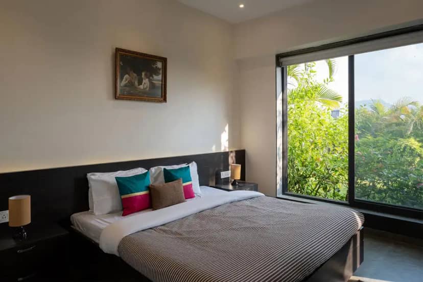 Aarna House, Pune
