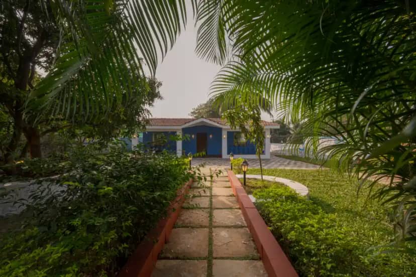 Adora Annex, Murud