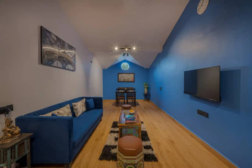 Adora Annex, Murud