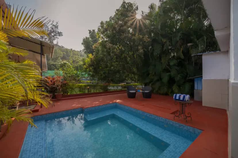 Adora Annex, Murud