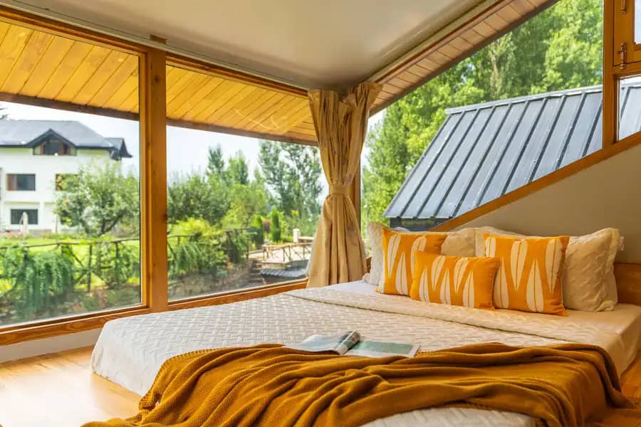 Bedroom 1 — Alpha, Srinagar