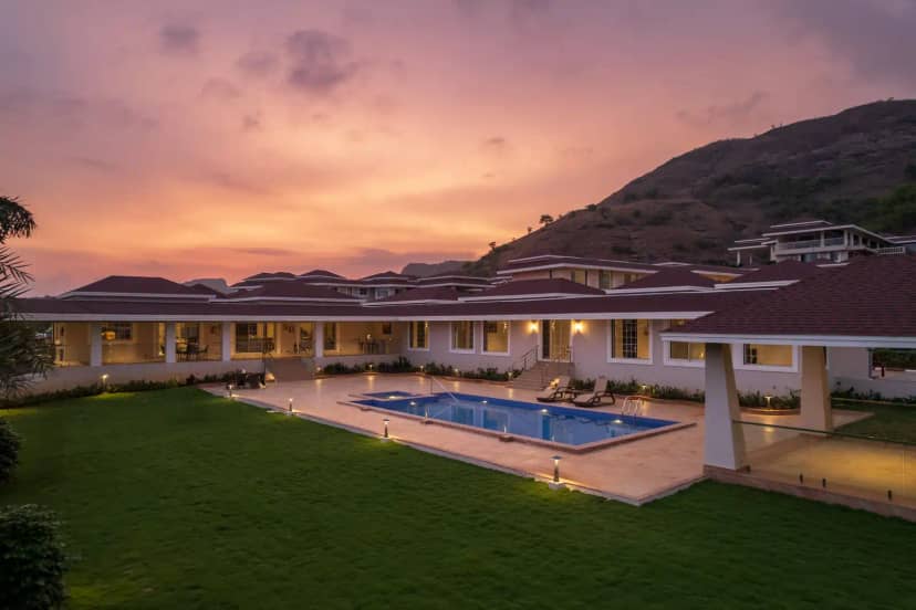 Amalfi, Lonavala