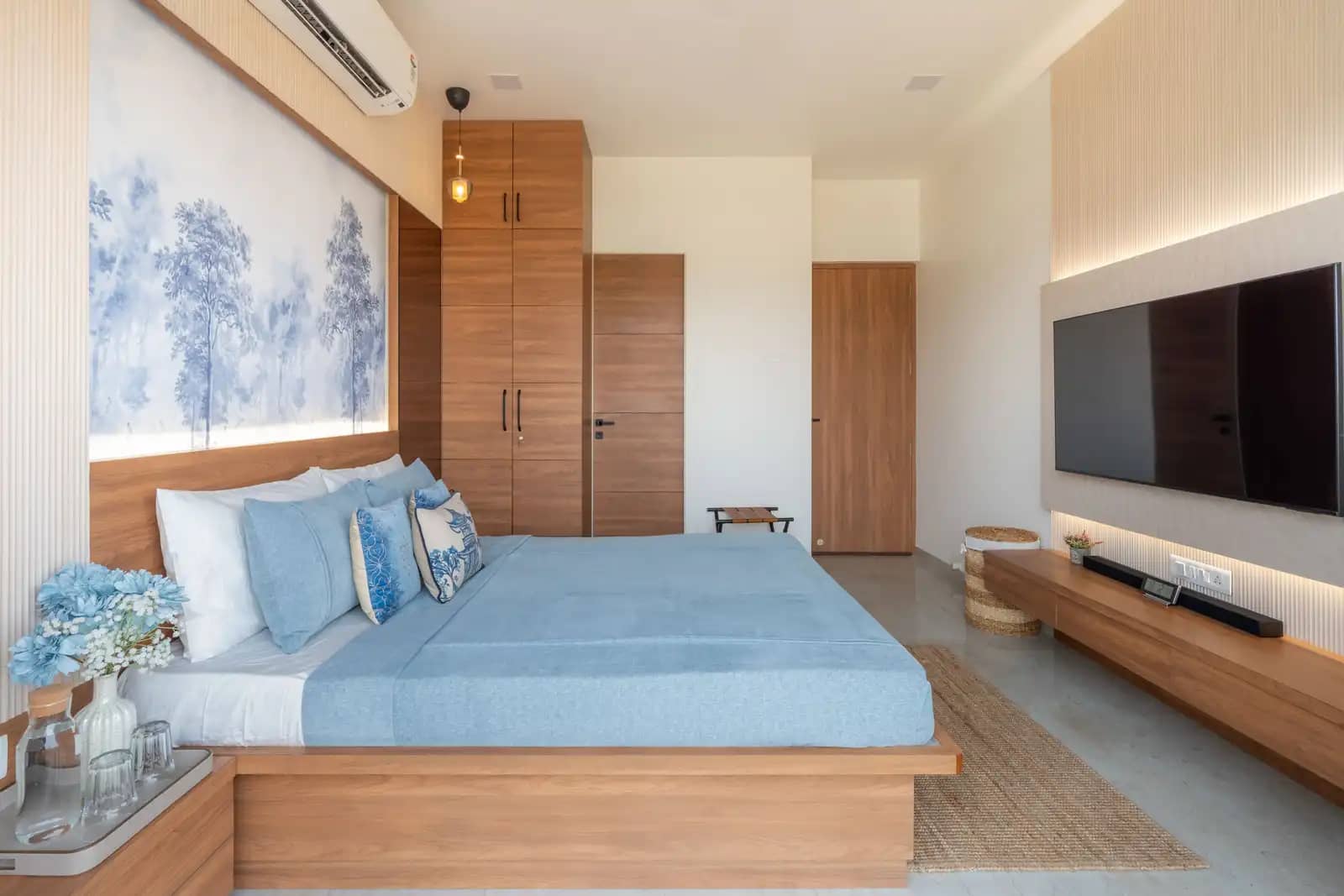 Bedroom 1 — Amelia, Karjat