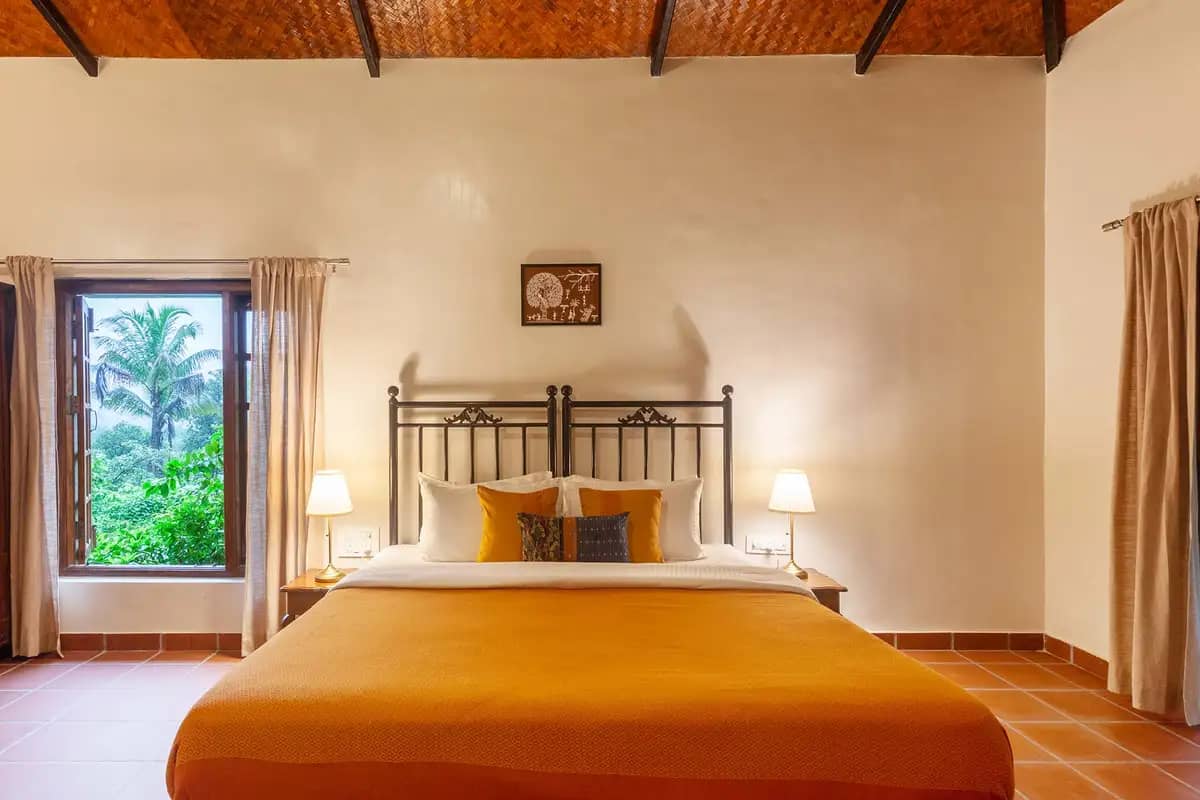 Bedroom 1 — Basalt, Karjat