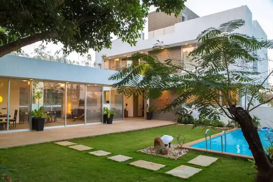 El House
