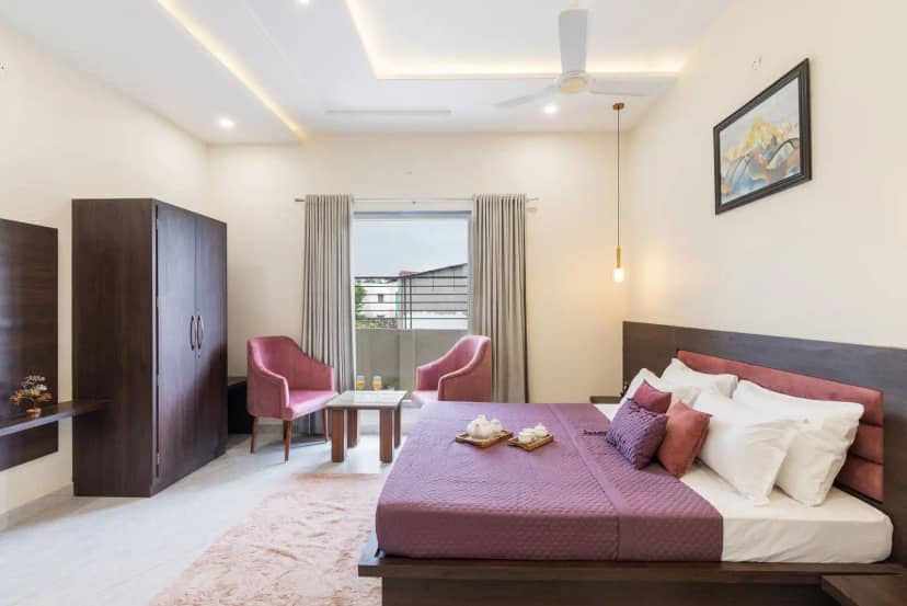 Elaris, Jaipur