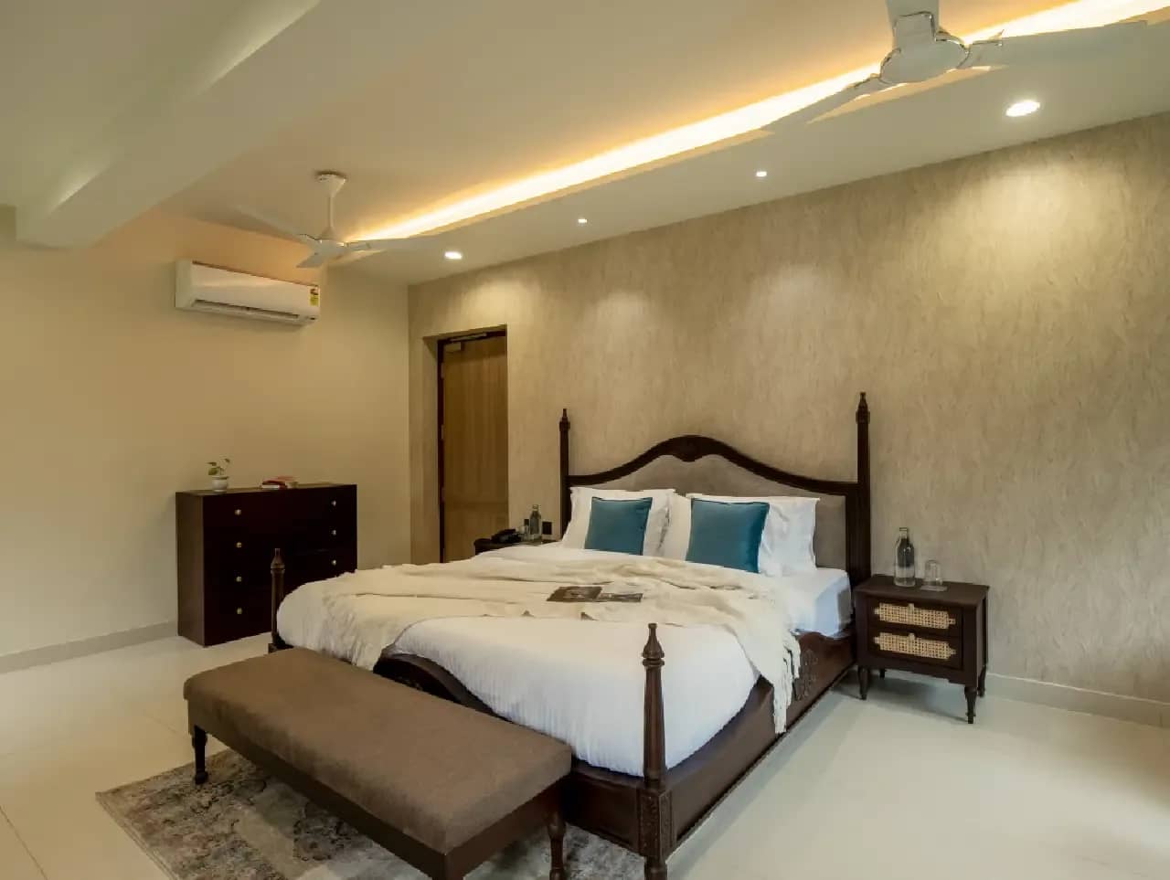 Bedroom 1 — Esh, Delhi NCR