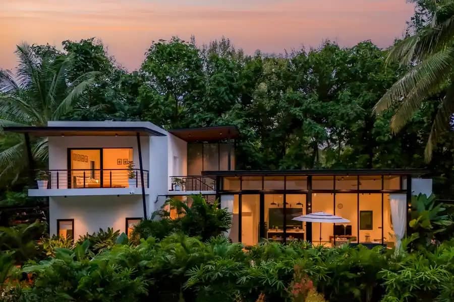 M Villa