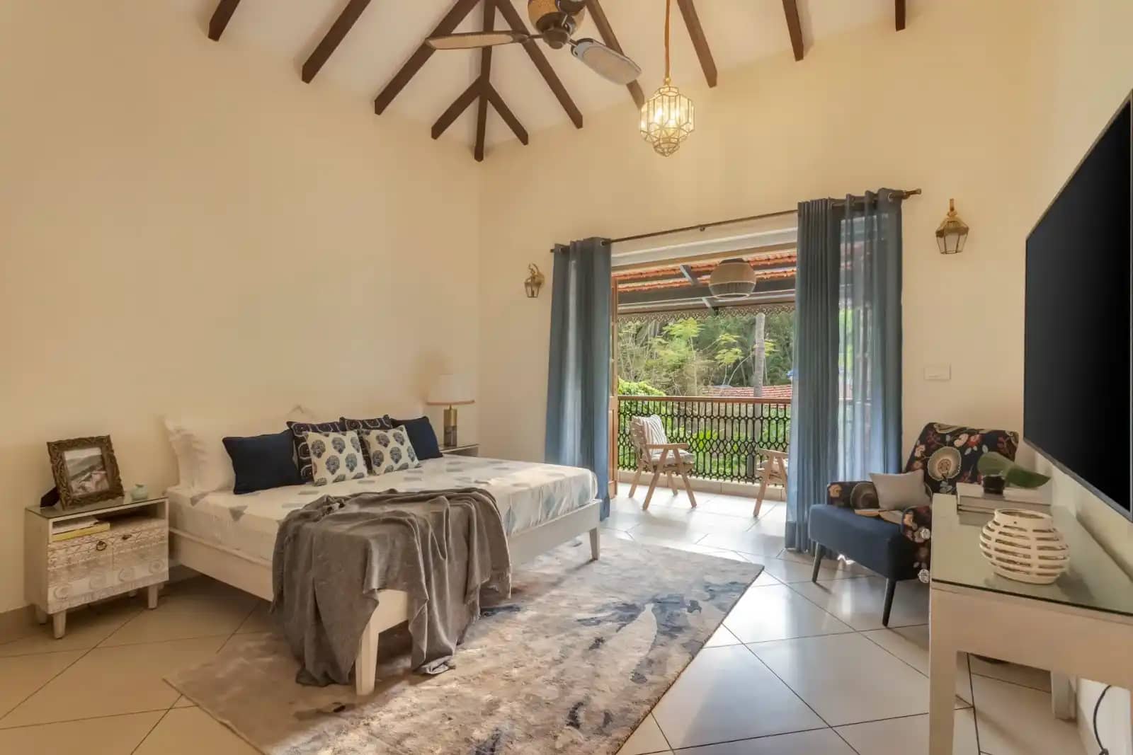 Bedroom 1 — PinkSky, North Goa
