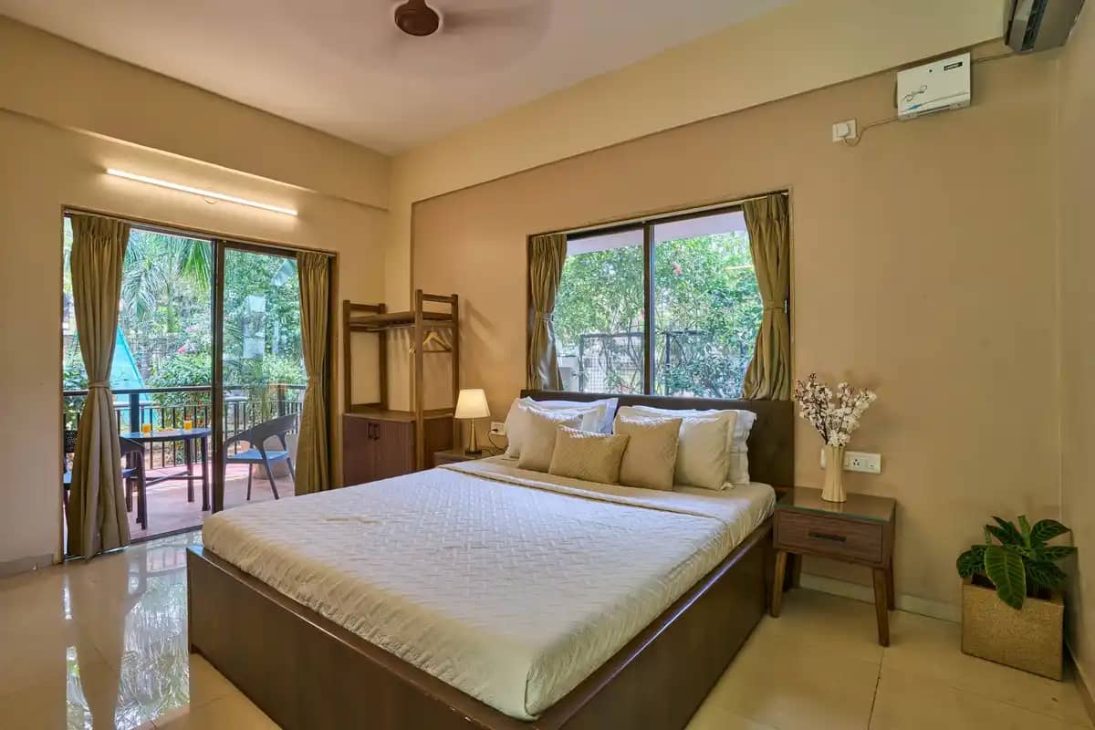Bedroom 1 — Solea, Panchgani