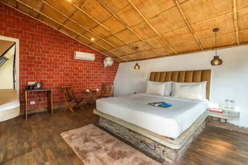 tatvam, Lansdowne