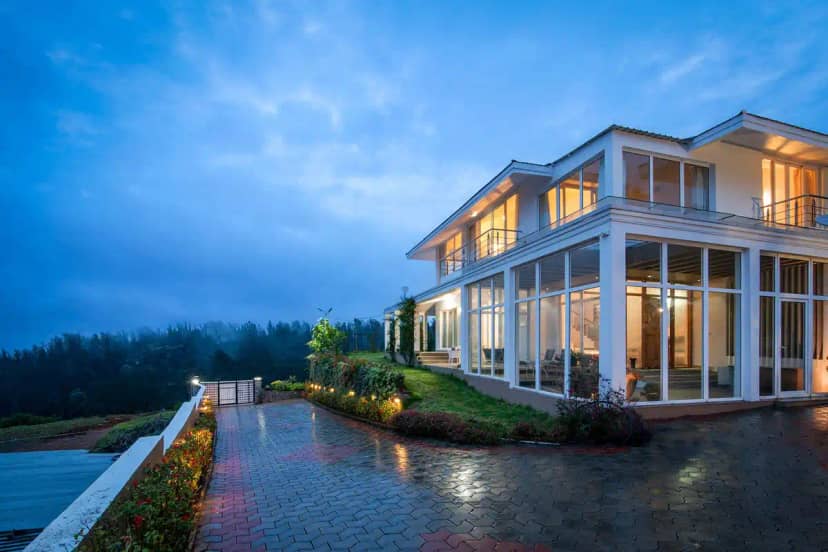 The Lilly, Ooty