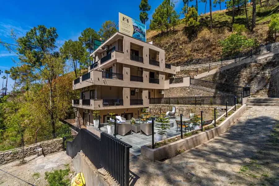3 Rooms @ Villa Anvira by GTV Estate