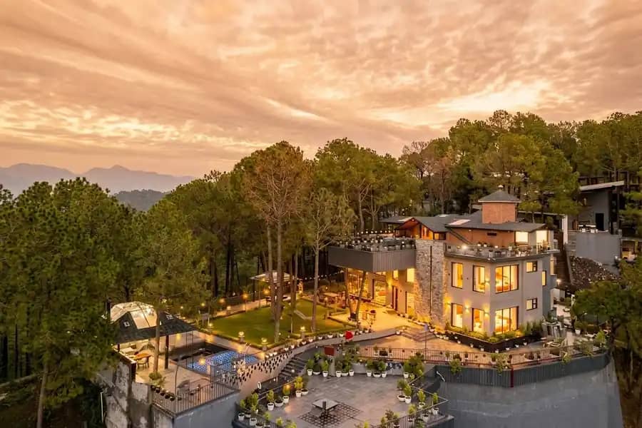 Altiora Kasauli w/ Outdoor Pool