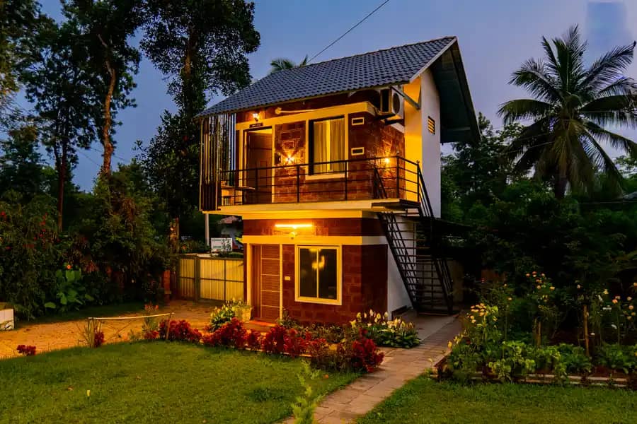 Avocado Cottages Cozy Room